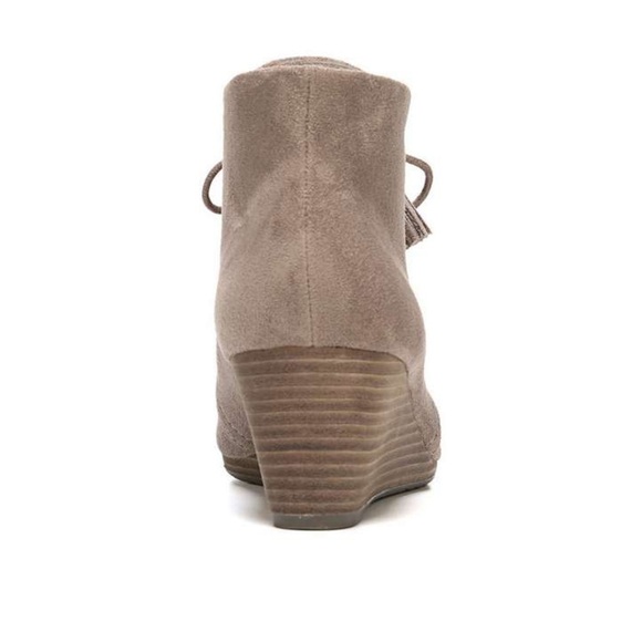 WOMEN'S DR. SCHOLLS DAKOTA WEDGE BOOTIES (WIDE) - Picture 13 of 13